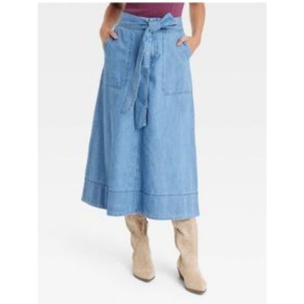 Universal Thread SZ 12 Blue Jean Skirt, Tie Belt Detail